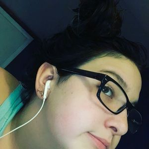 Meet your Posher, Erica